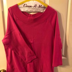 Pink scooped neck sweater 3/4 length sleeved